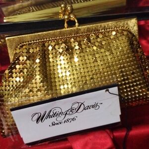 Whiting and Davis Metallic Mesh Gold Wallet 🛍️ 🎁 NWT